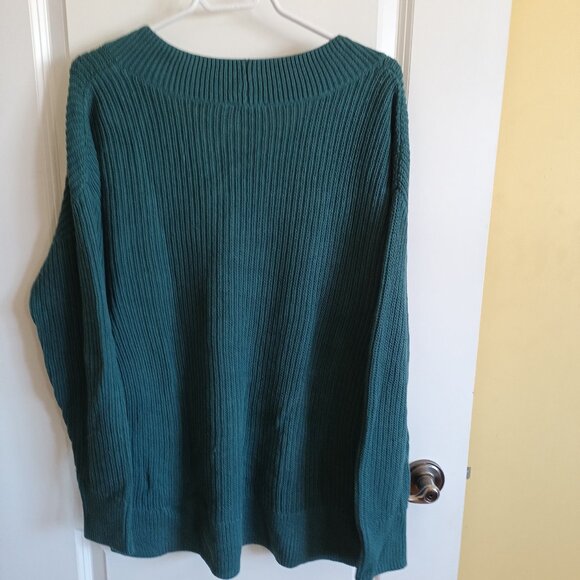 Ricki's Women's Basil Coloured V-Neck Sweater Size Large - Picture 2 of 3